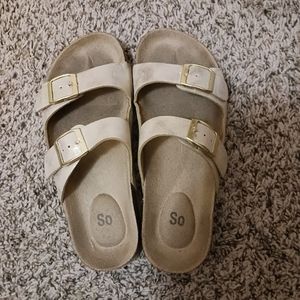 Kohl's So sandals, size 3, gold color